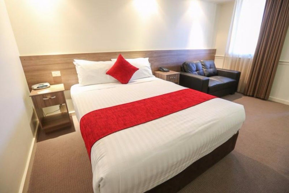 Commodore Mildura Motel Екстер'єр фото