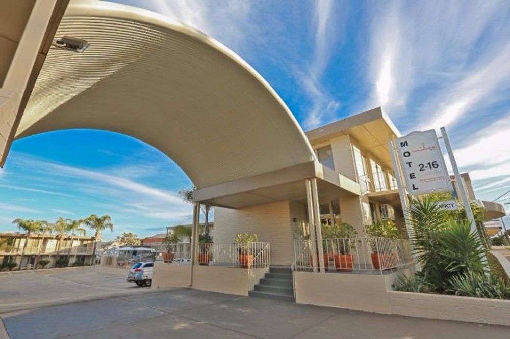 Commodore Mildura Motel Екстер'єр фото