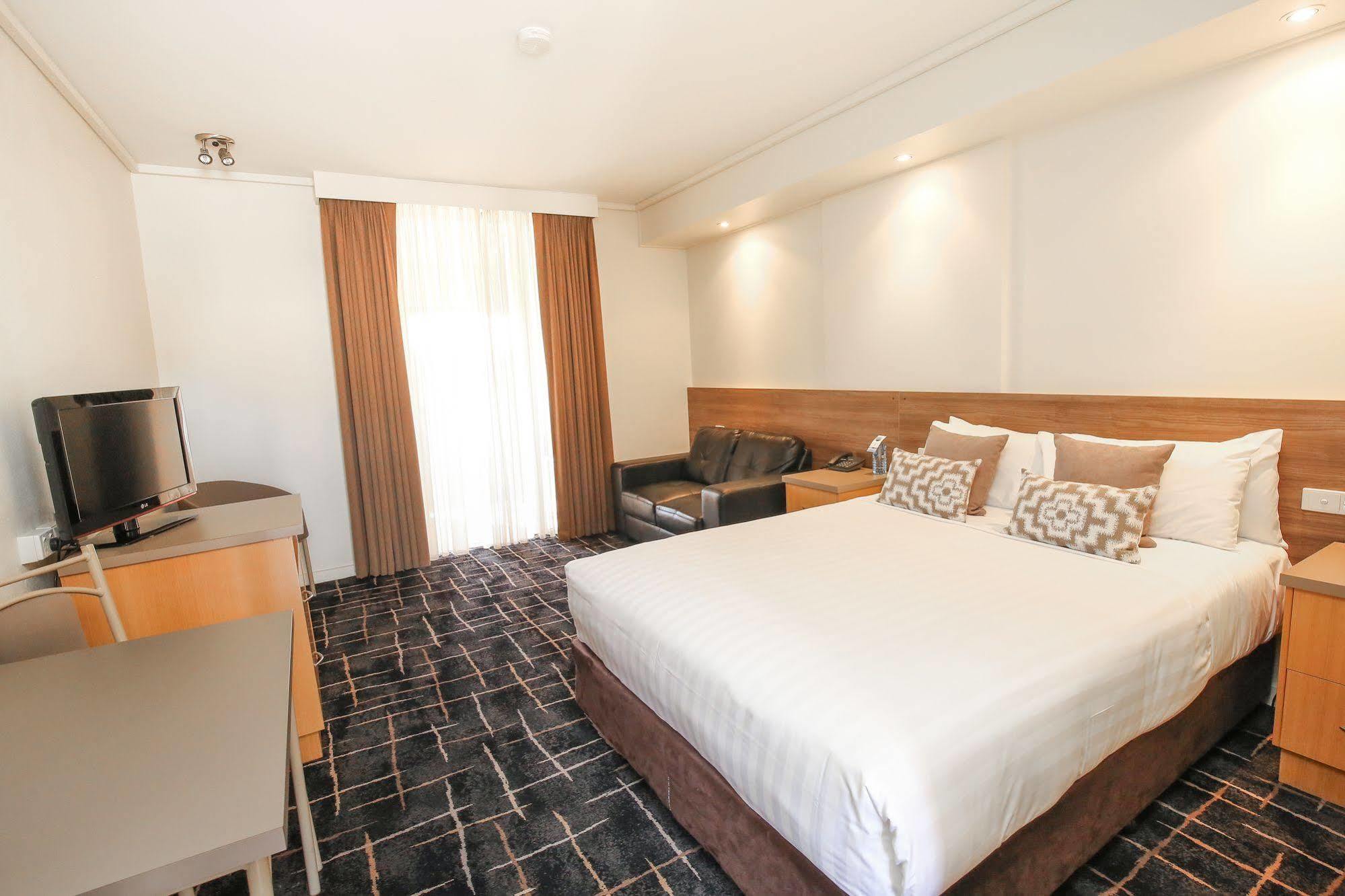 Commodore Mildura Motel Екстер'єр фото
