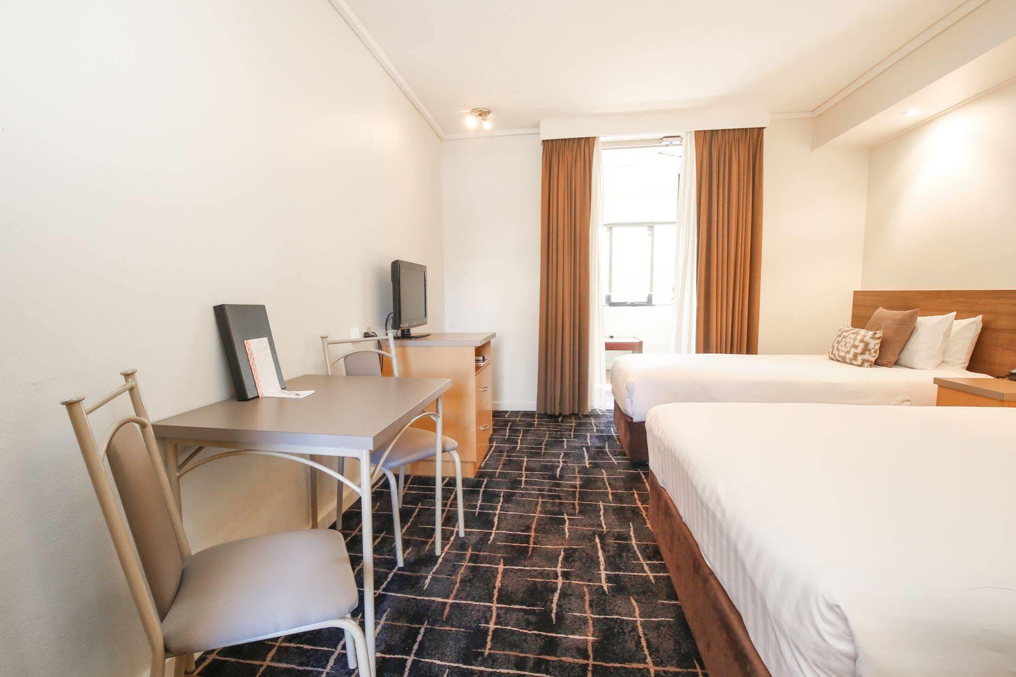 Commodore Mildura Motel Екстер'єр фото
